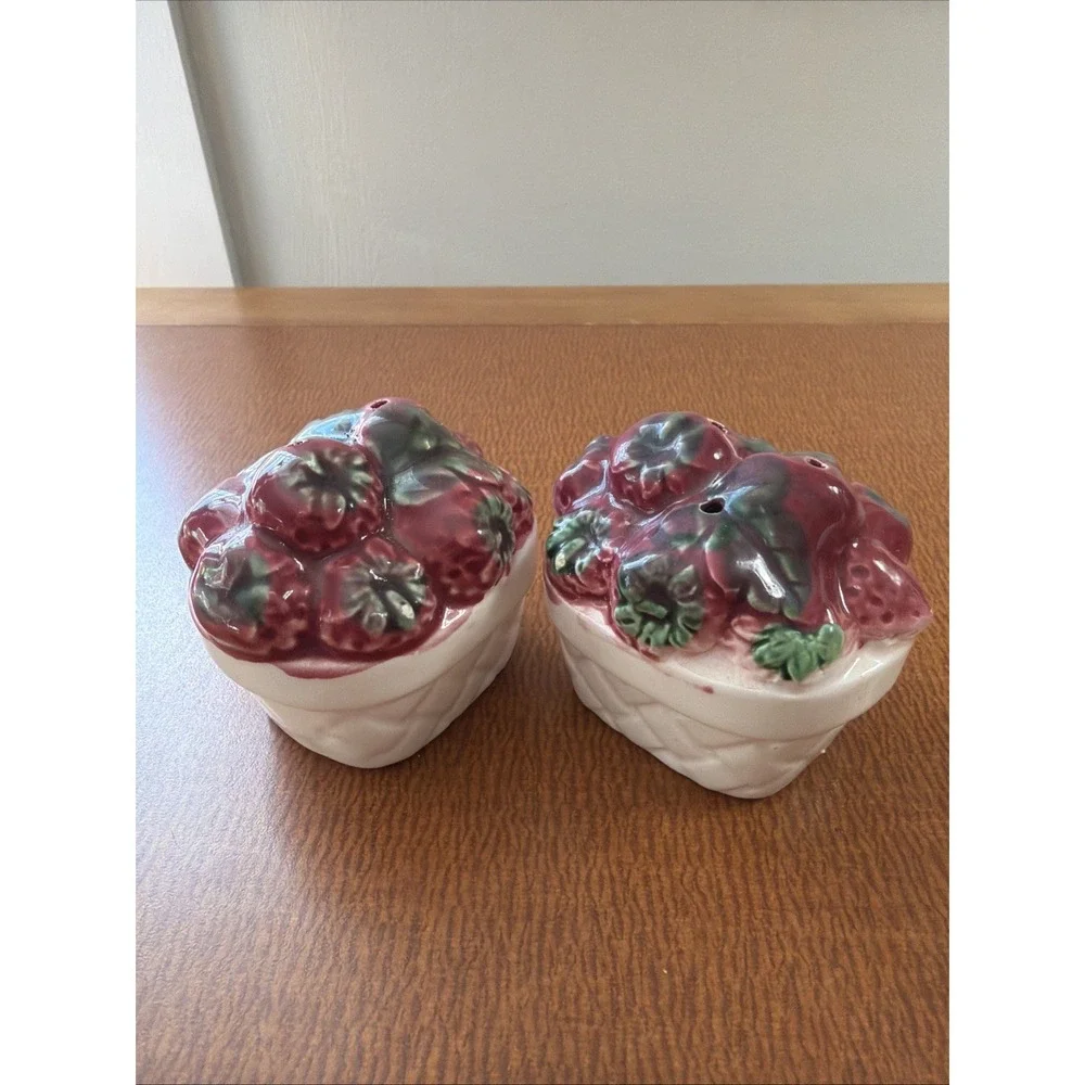 Vintage Strawberry In Basket Ceramic Salt And Pepper Shakers Set
